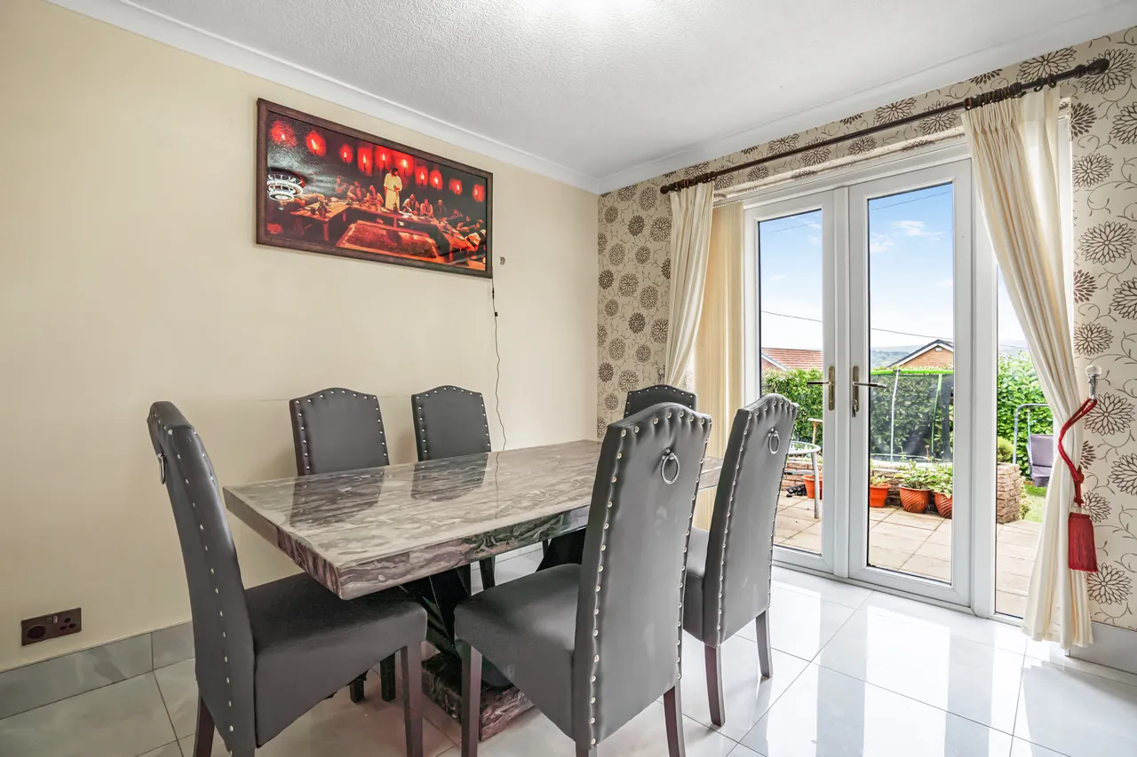 Amberley Close, Bolton, BL3, photo 4