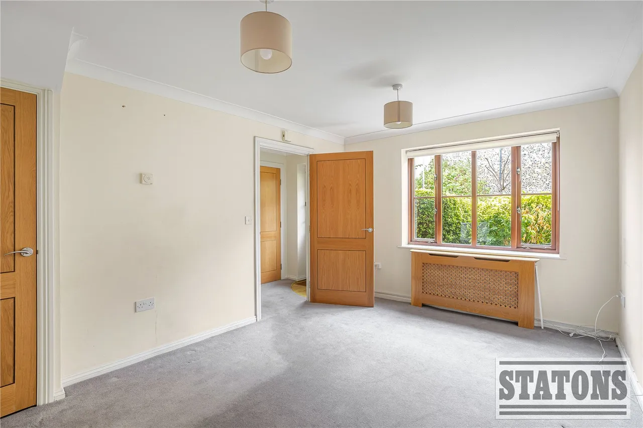 Pearson Close, Barnet, EN5 5NE, photo 8
