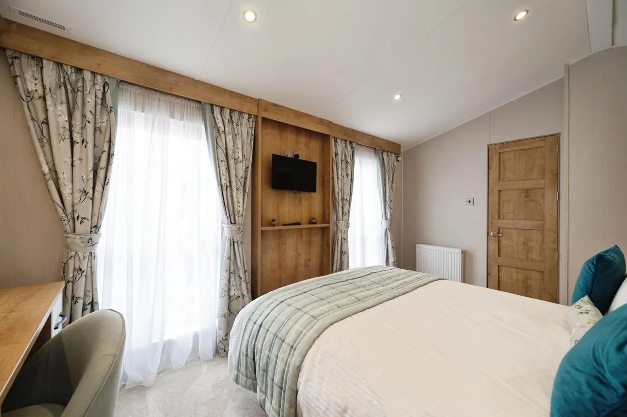 Havant Road, Hayling Island, PO11, photo 7