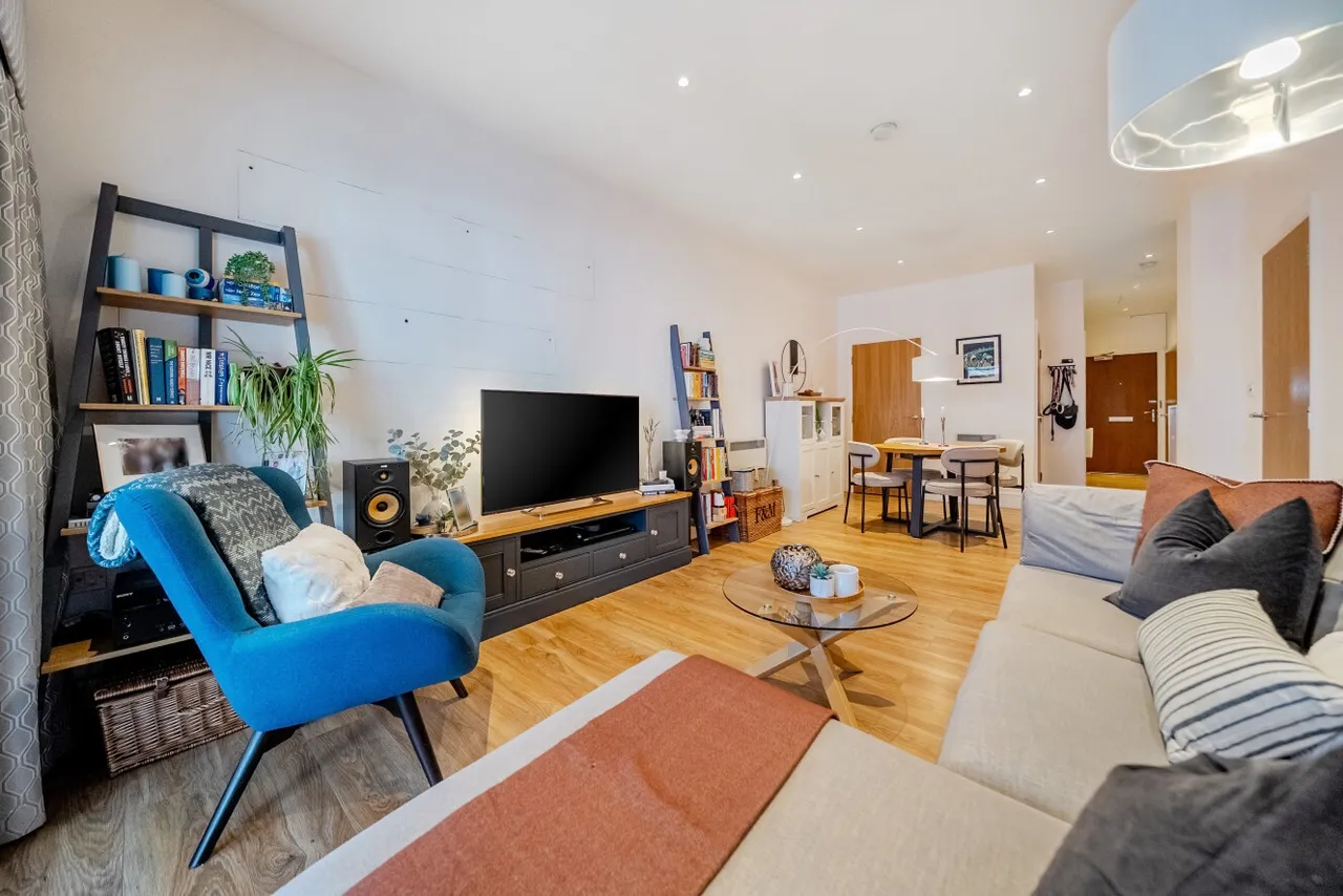 Cornell Square, Nine Elms, SW8, photo 2