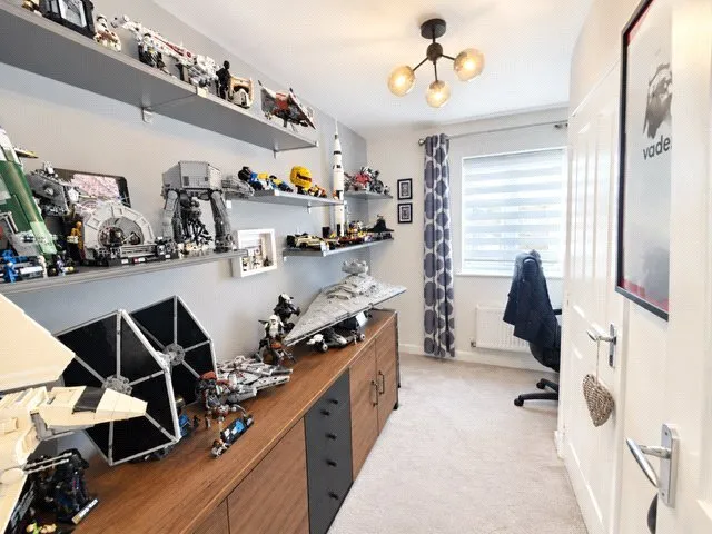 Grebe Drive, Leighton Buzzard, Bedfordshire, LU7, photo 8