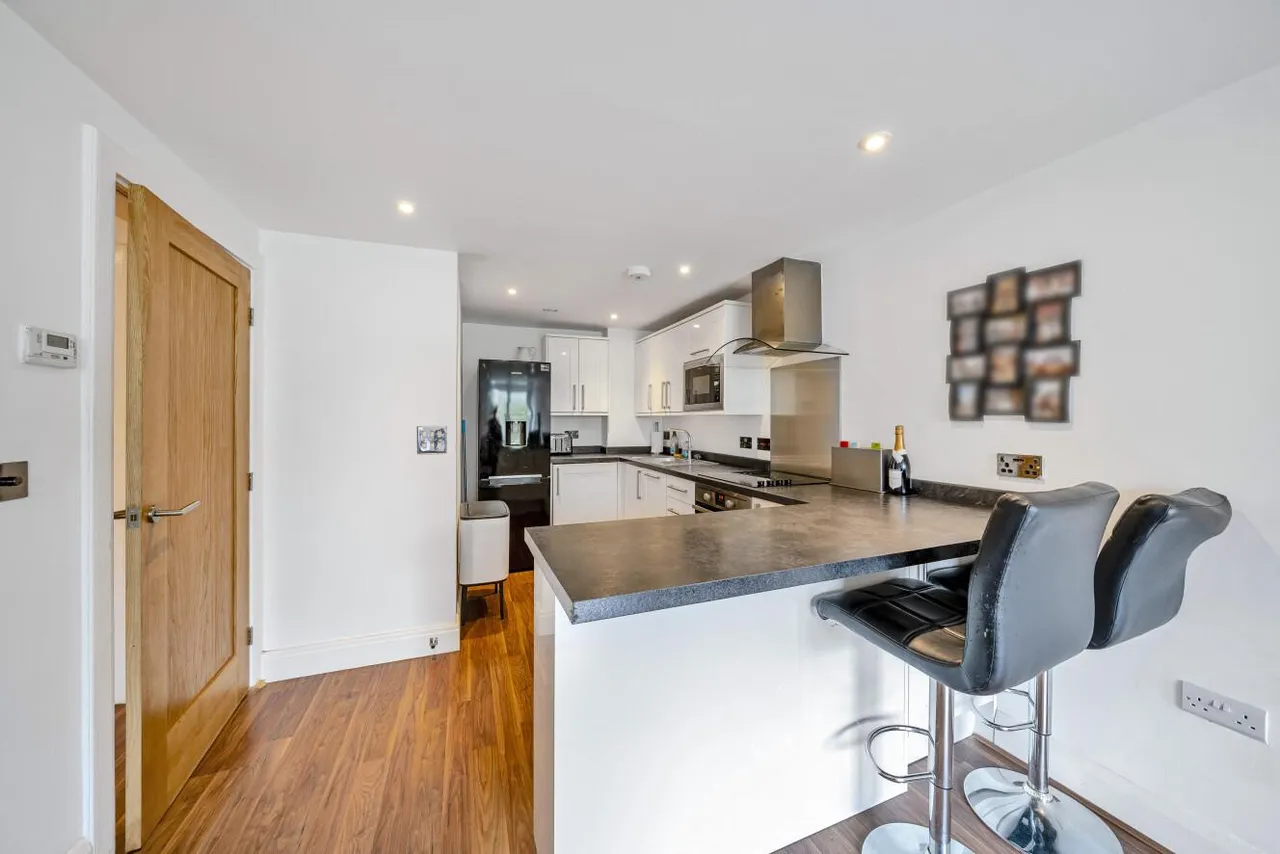 1 bed flat for sale, Grange Road, Southwark, SE1