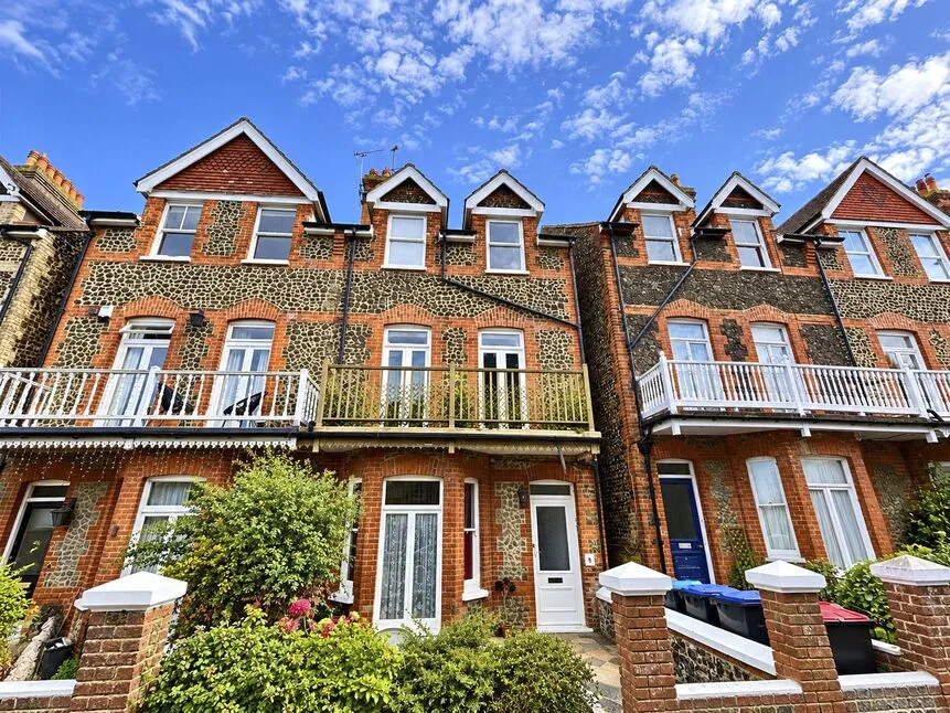 2 bed flat to rent, Cedric Road, Westgate-on-Sea, CT8