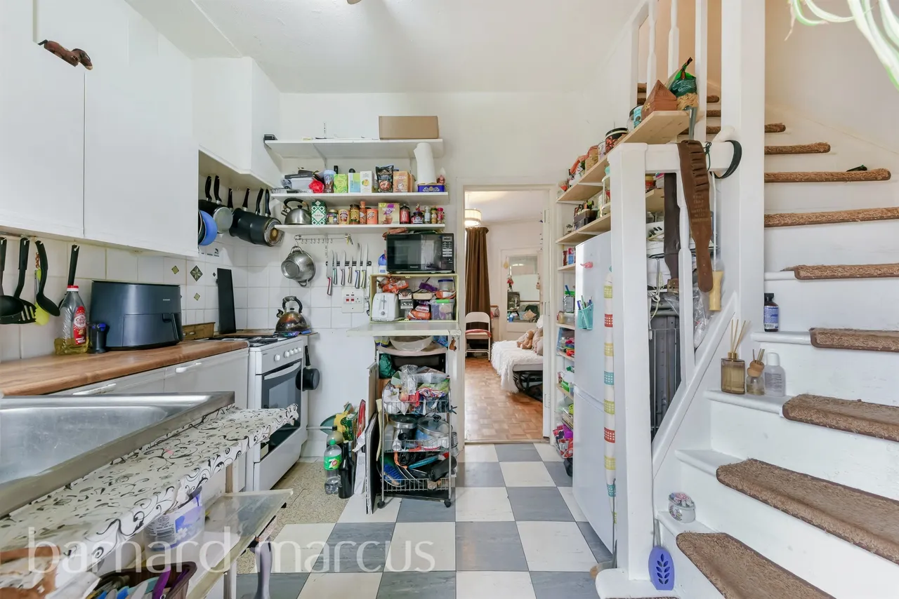 Coteford Street, London, SW17, photo 12