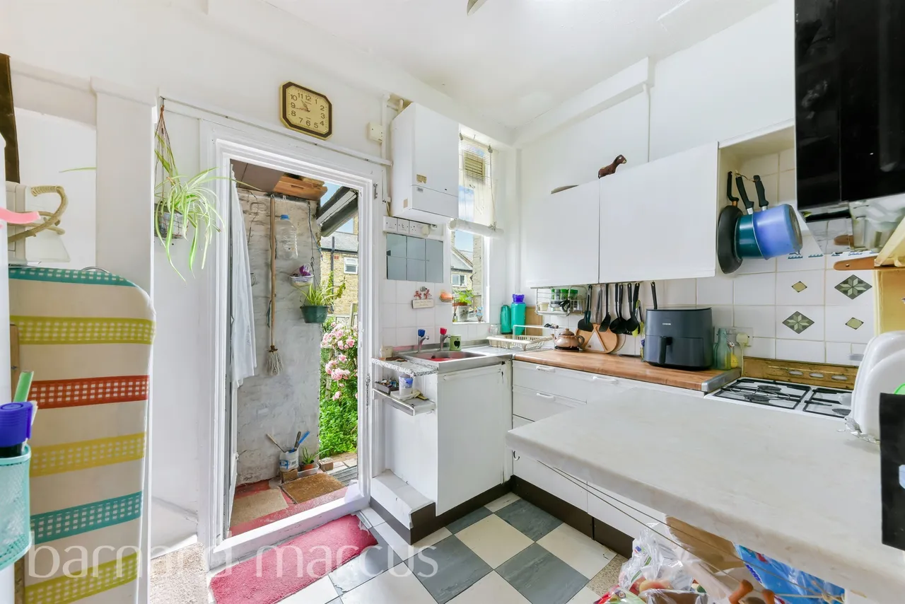 Coteford Street, London, SW17, photo 8