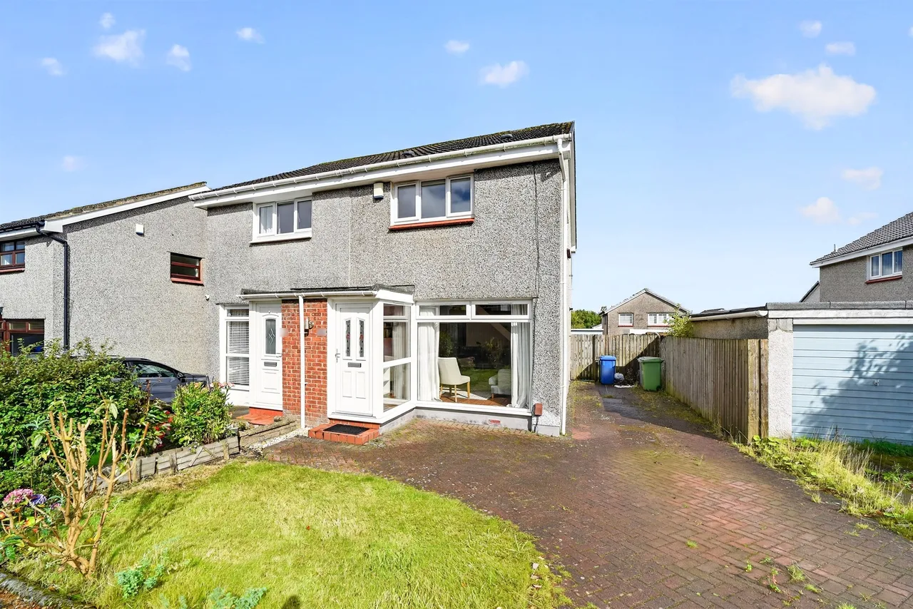 2 bed house for sale, Tanzieknowe Road, Cambuslang, G72
