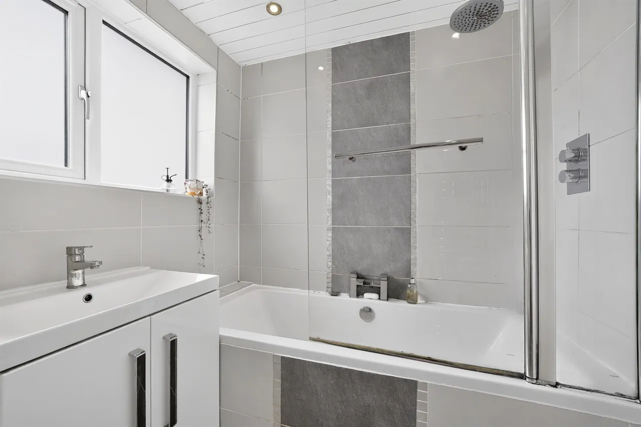 Tanzieknowe Road, Cambuslang, G72, photo 11