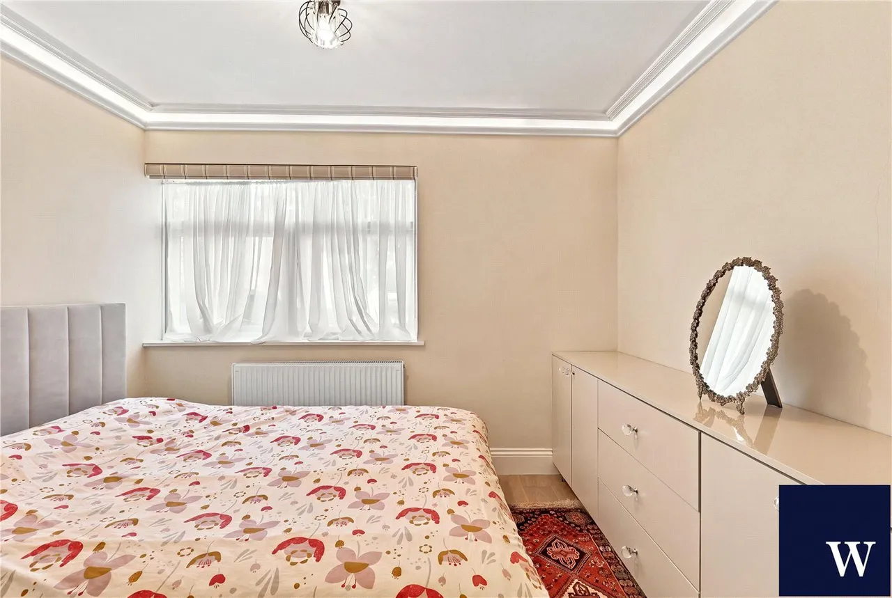 Woodberry Gardens, North Finchley, N12, photo 13