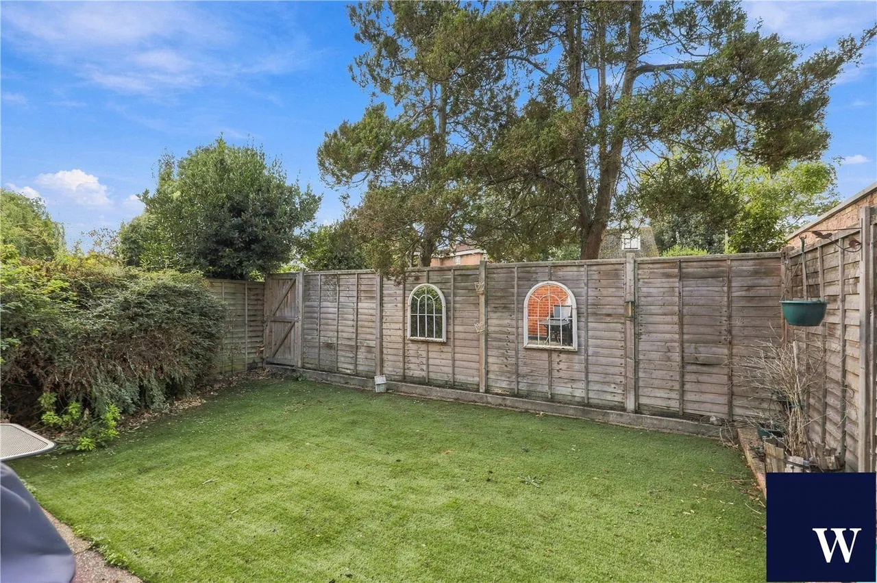 Woodberry Gardens, North Finchley, N12, photo 10