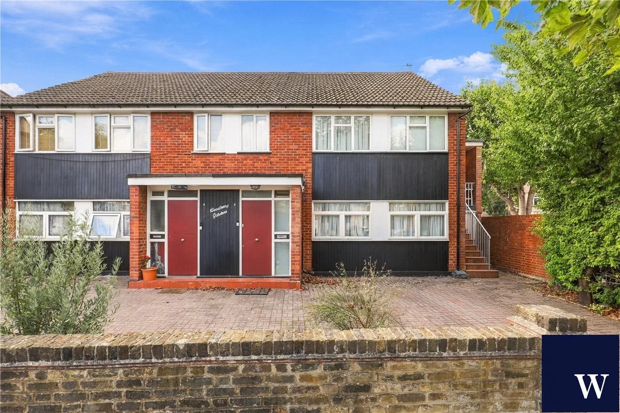 Woodberry Gardens, North Finchley, N12, photo 20