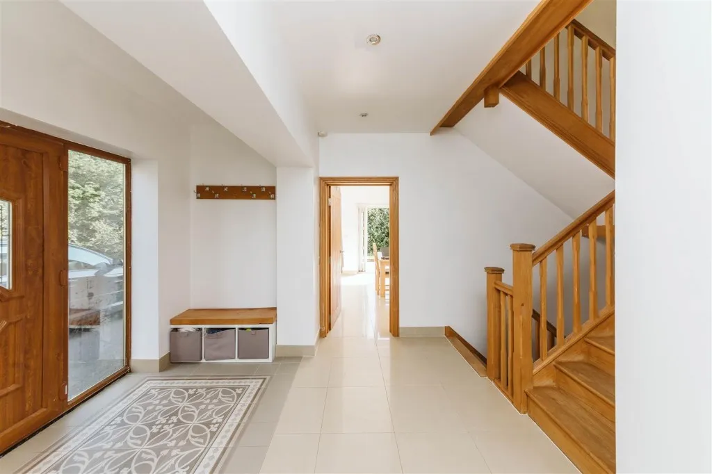 Lane End, Catbrain Lane, Cribbs Causeway, Bristol, BS10 7TJ, photo 8