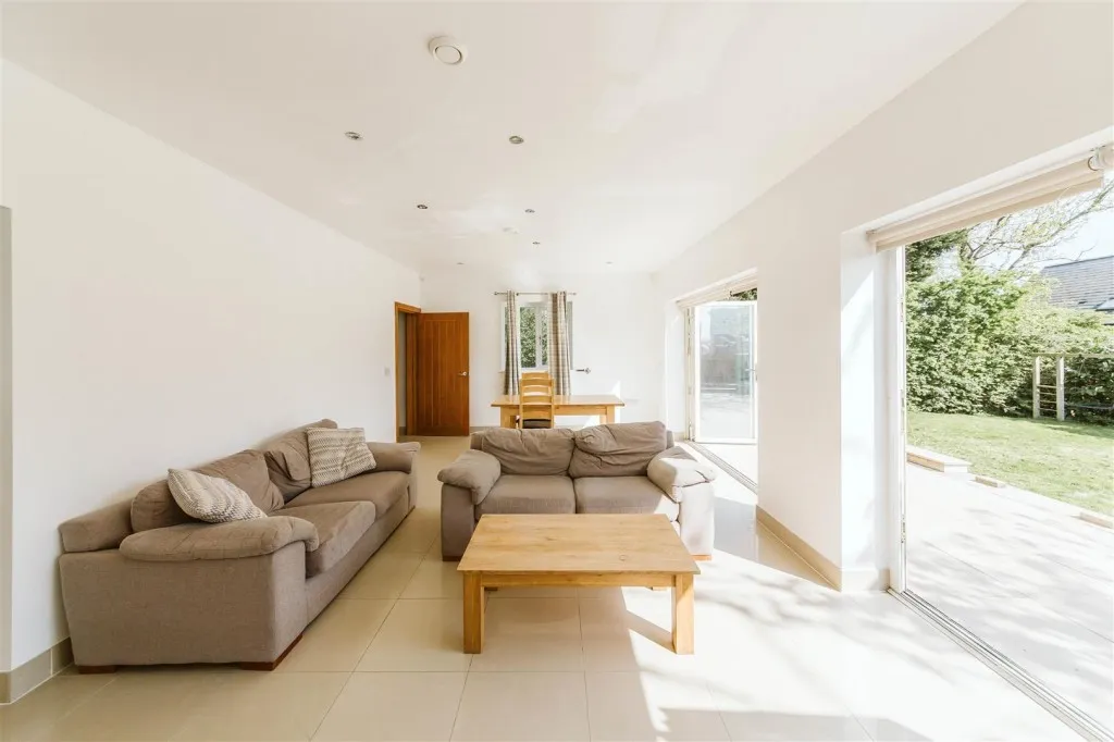 Lane End, Catbrain Lane, Cribbs Causeway, Bristol, BS10 7TJ, photo 10