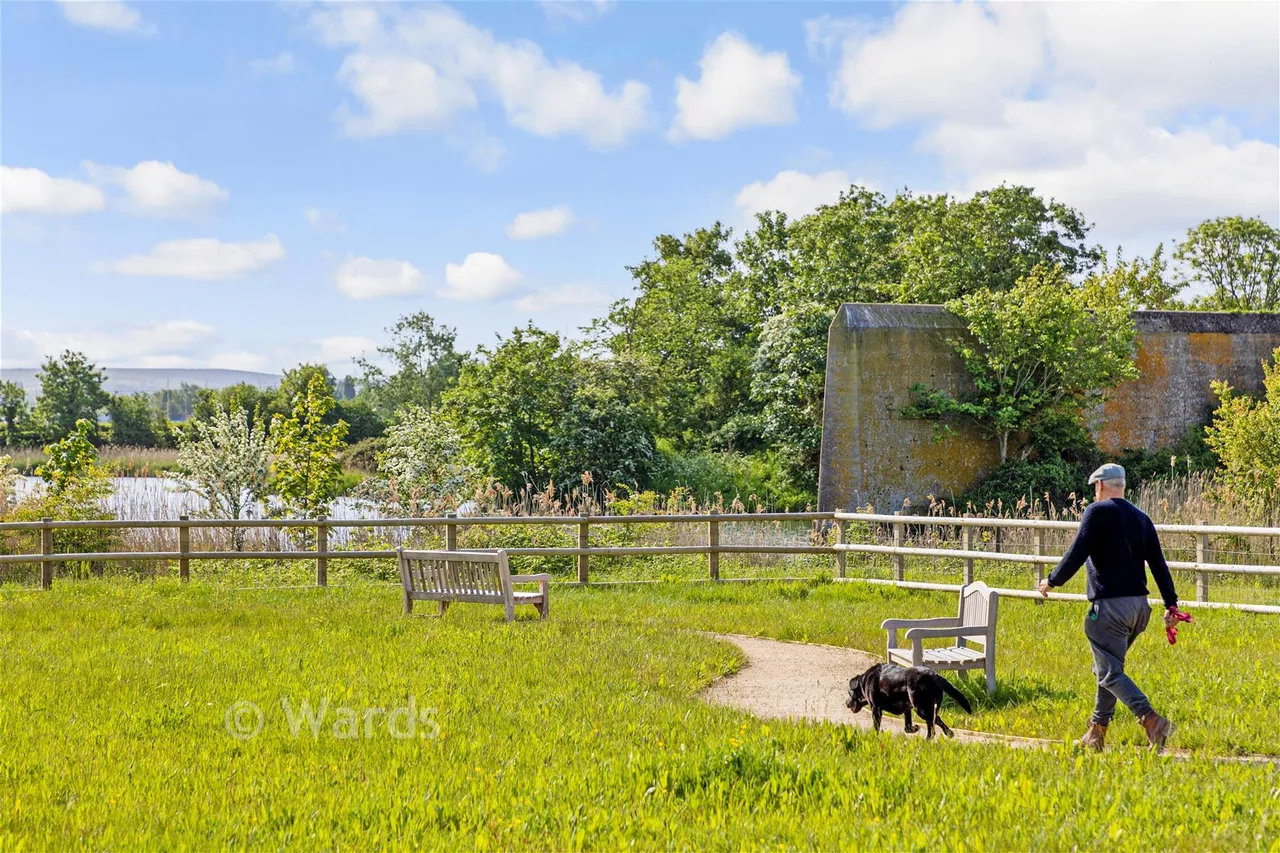 Bulldog Close, Faversham Lakes, ME13, photo 17