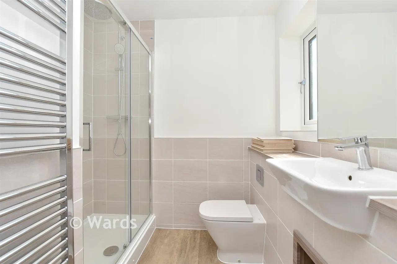 Bulldog Close, Faversham Lakes, ME13, photo 9