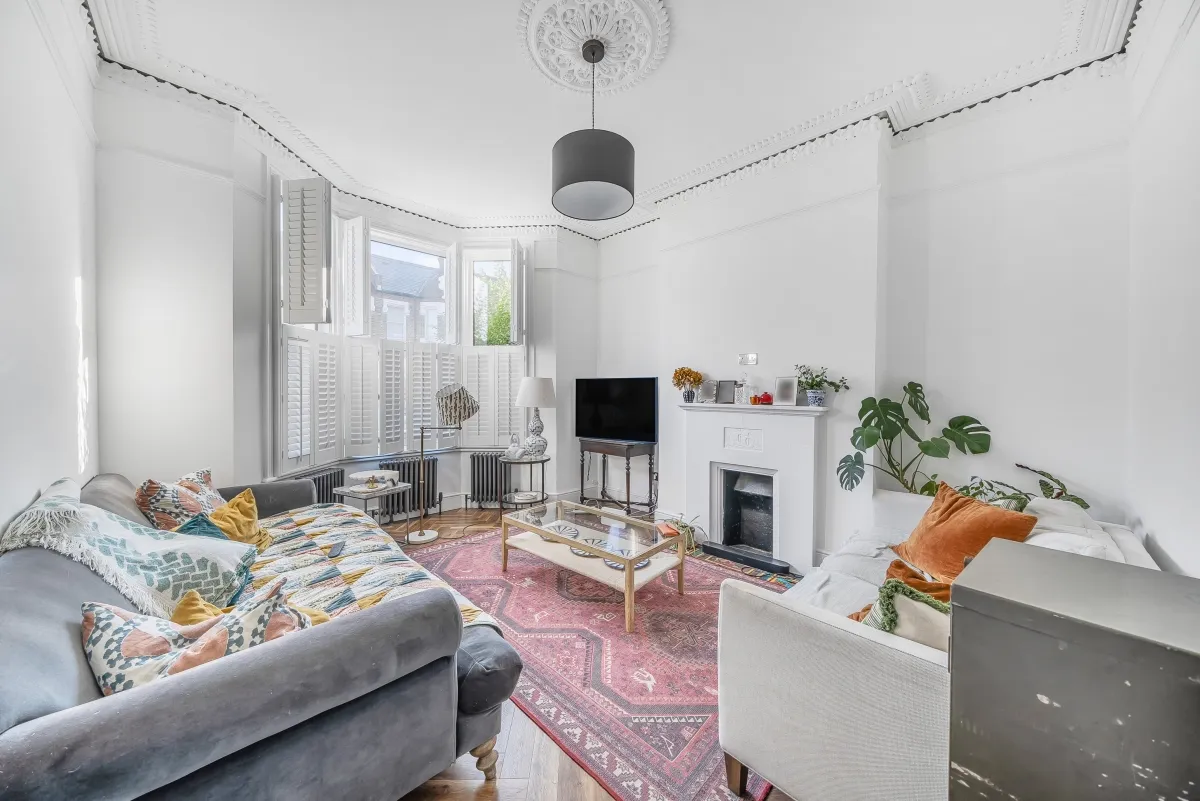 4 bed house to rent, Fairmount Road, London, SW2