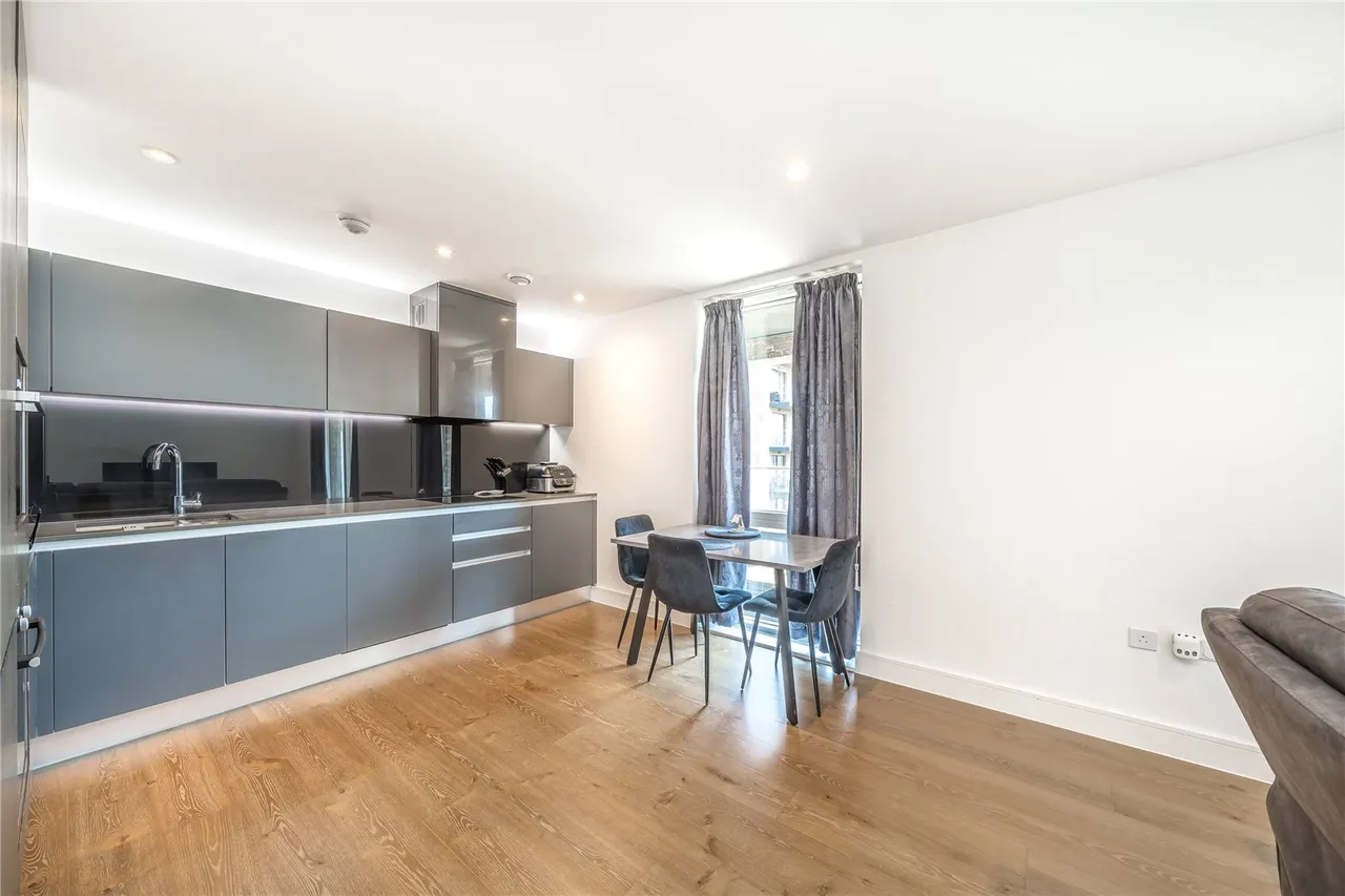 Tizzard Grove, London, SE3 9DH, photo 4