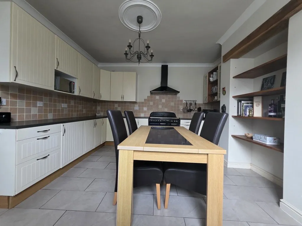 Penfield Road, Drighlington BD11 1DJ, photo 20