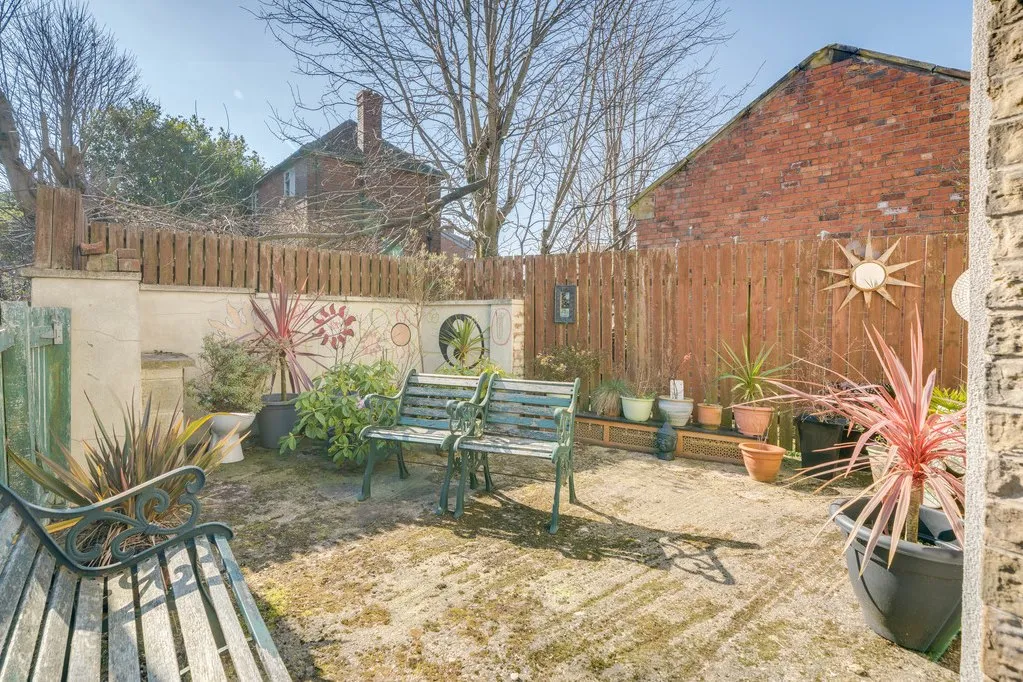 Penfield Road, Drighlington BD11 1DJ, photo 18