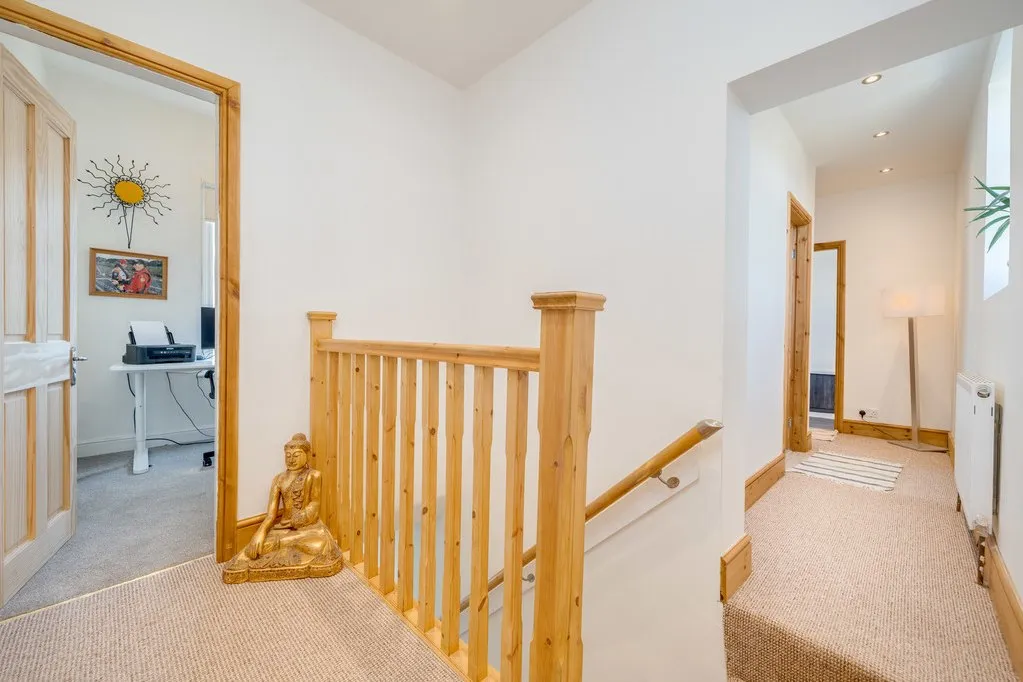 Penfield Road, Drighlington BD11 1DJ, photo 7