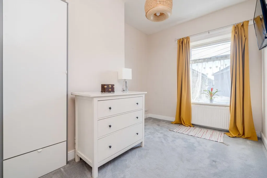 Penfield Road, Drighlington BD11 1DJ, photo 10