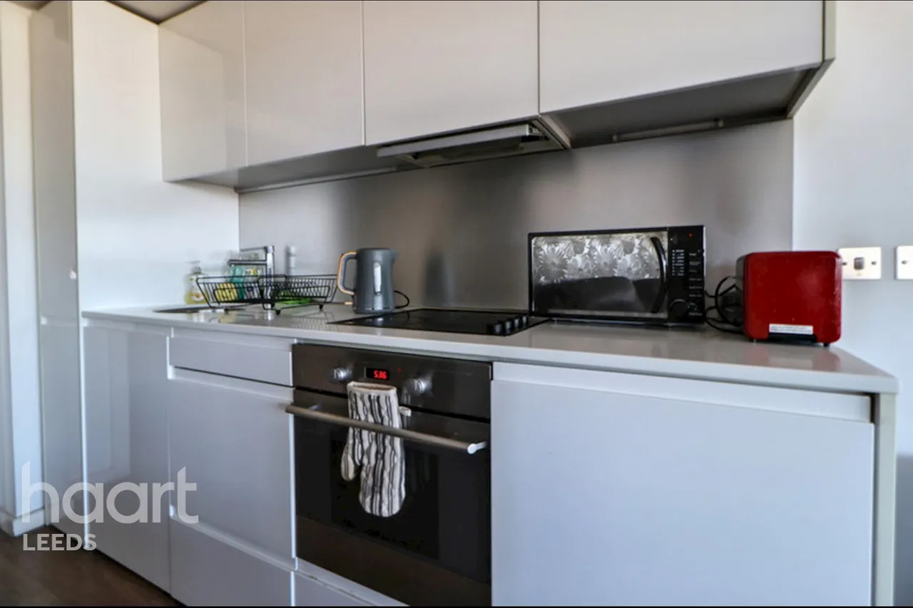 Water Lane, Leeds, LS11, photo 3