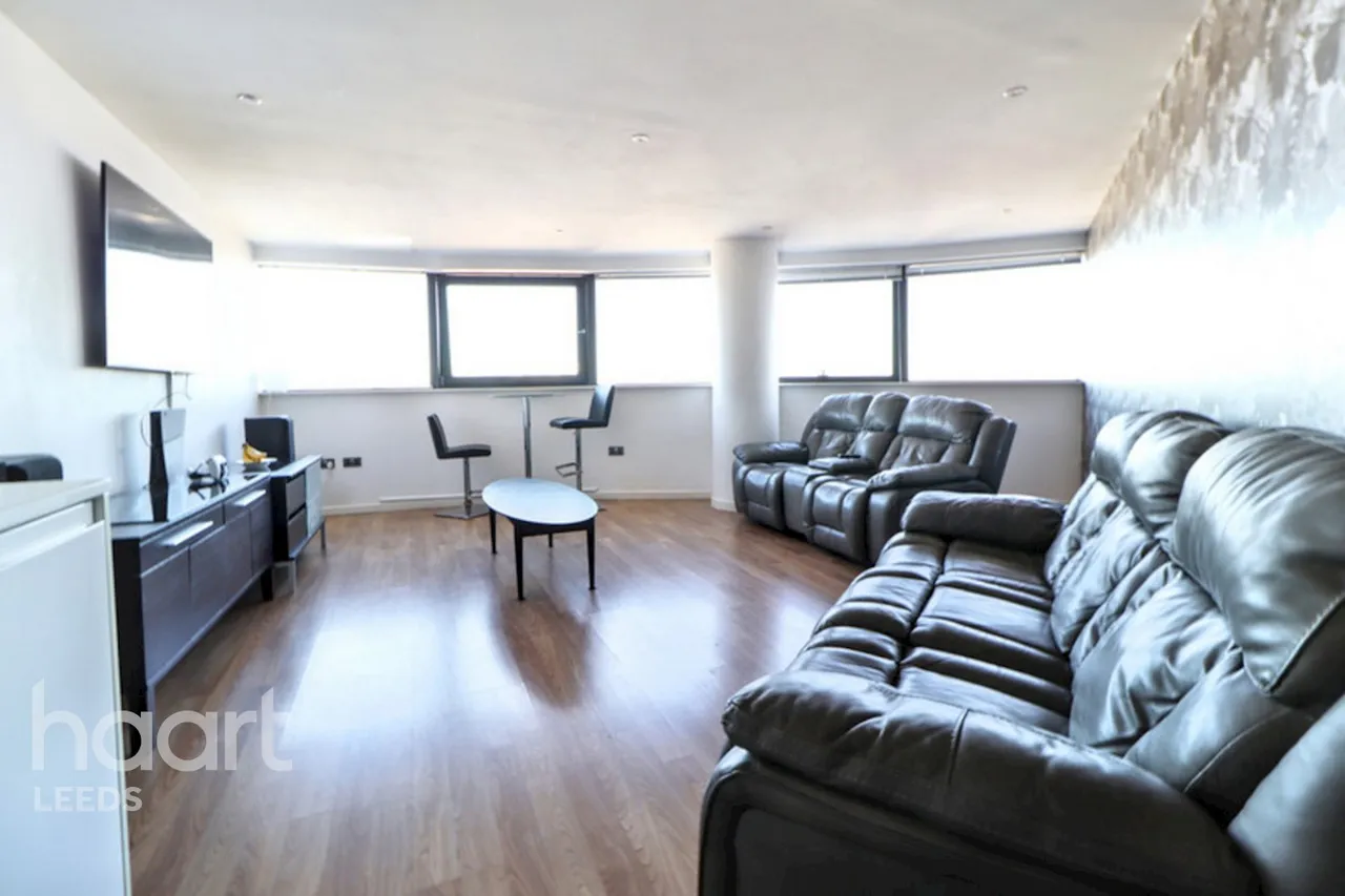 Water Lane, Leeds, LS11, photo 2