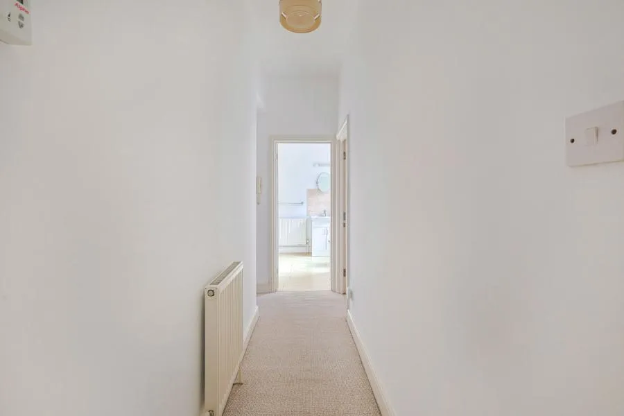 Sutton Lane South, London, W4, photo 9