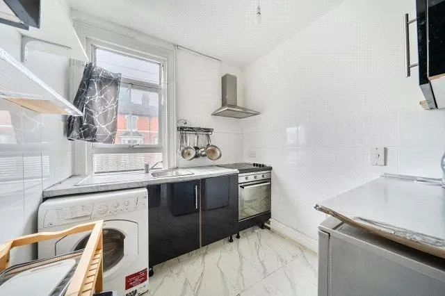 Shelley Street, Swindon, SN1, photo 5