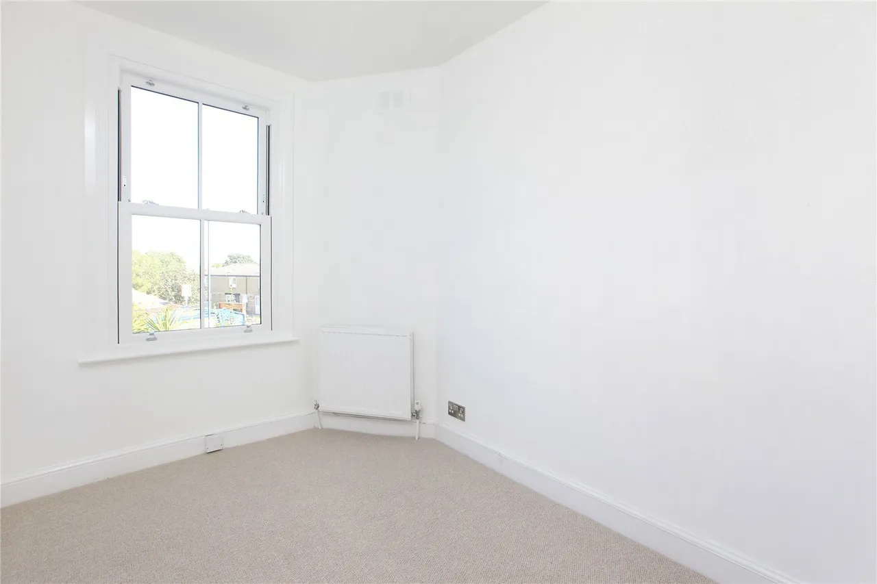 Ferndale Road, London, SW4, photo 9