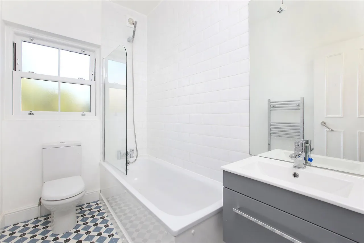 Ferndale Road, London, SW4, photo 7