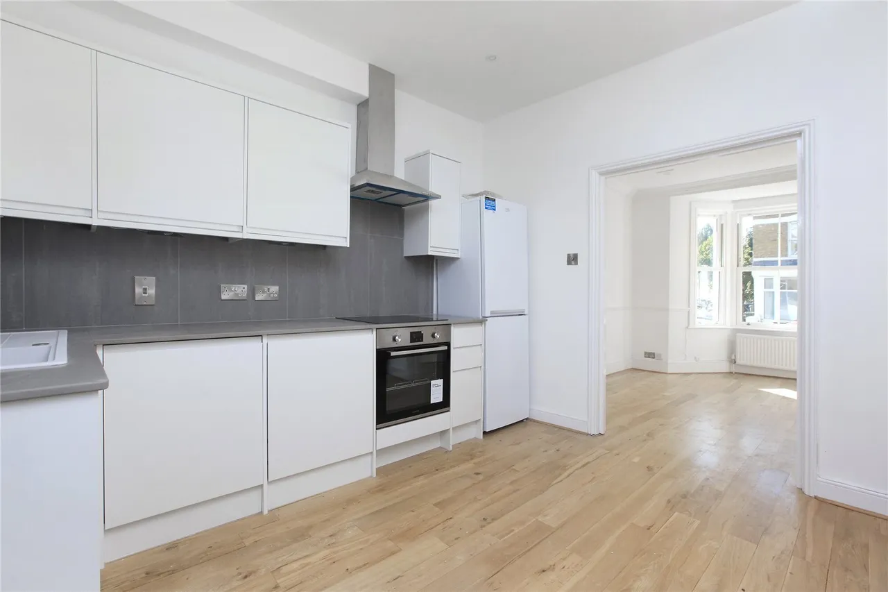 Ferndale Road, London, SW4, photo 5