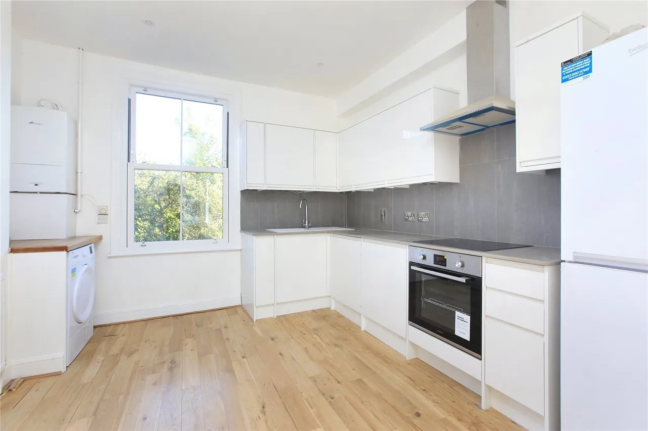 Ferndale Road, London, SW4, photo 6