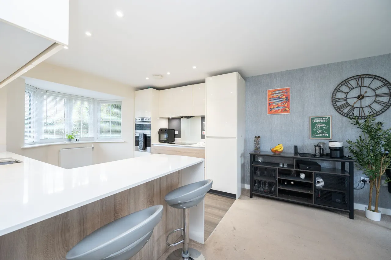 Churchill Way, Broadbridge Heath, RH12, photo 10