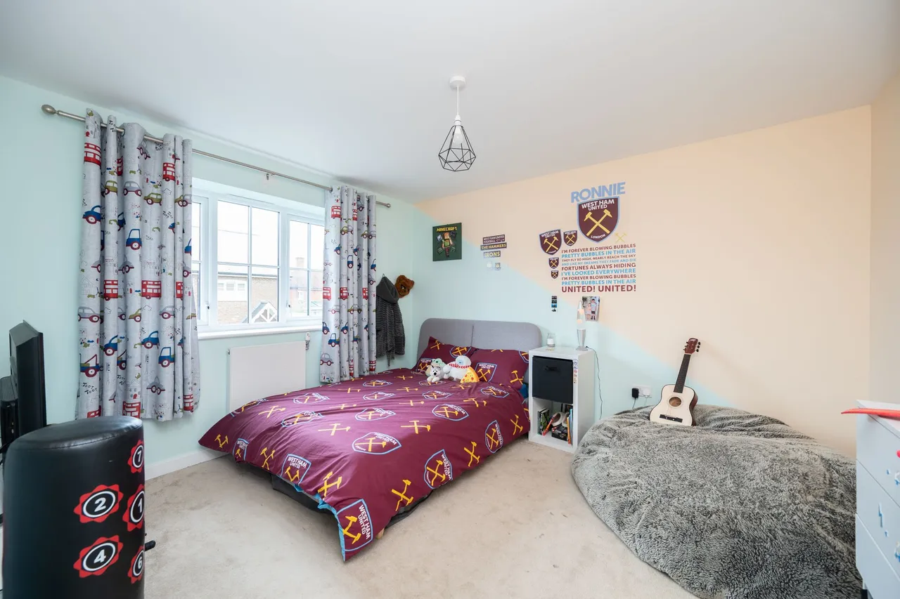 Churchill Way, Broadbridge Heath, RH12, photo 30