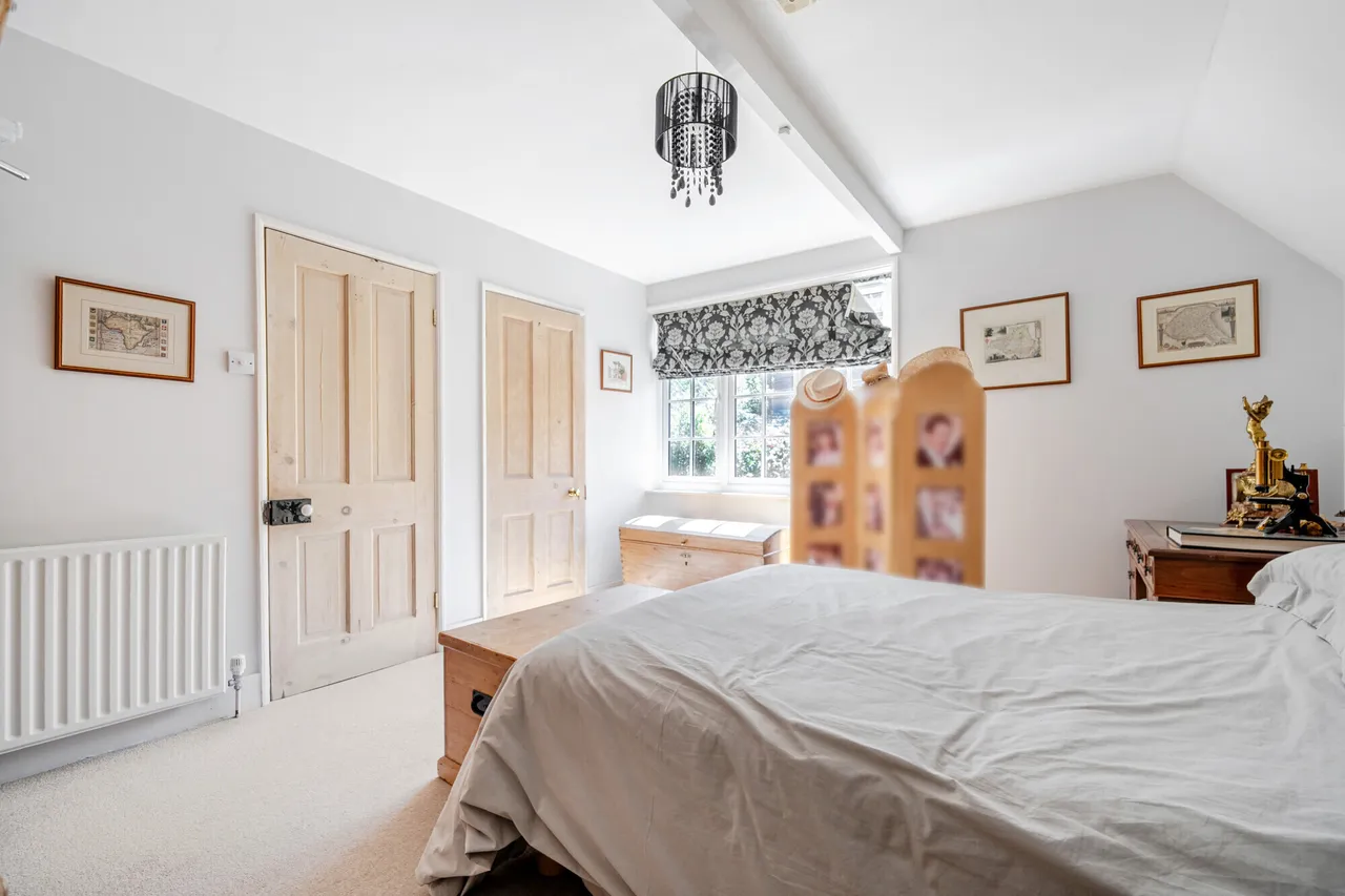 College Hill Terrace, HASLEMERE, GU27, photo 12