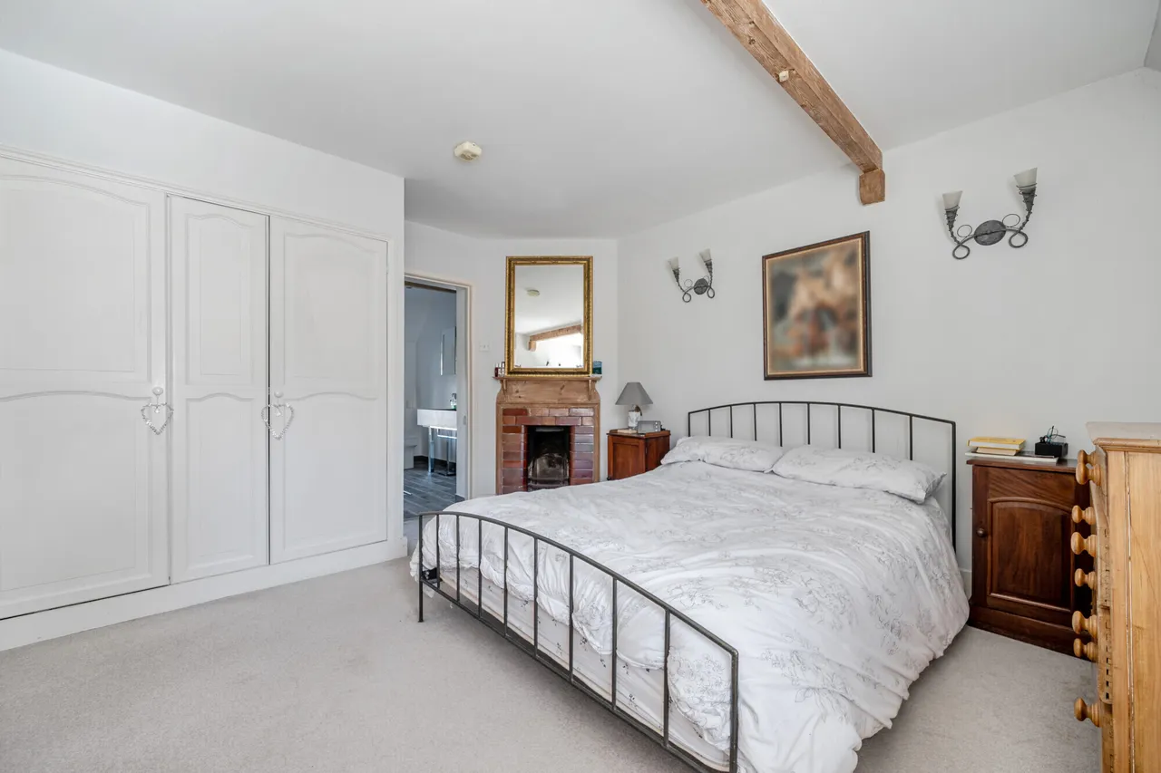 College Hill Terrace, HASLEMERE, GU27, photo 9