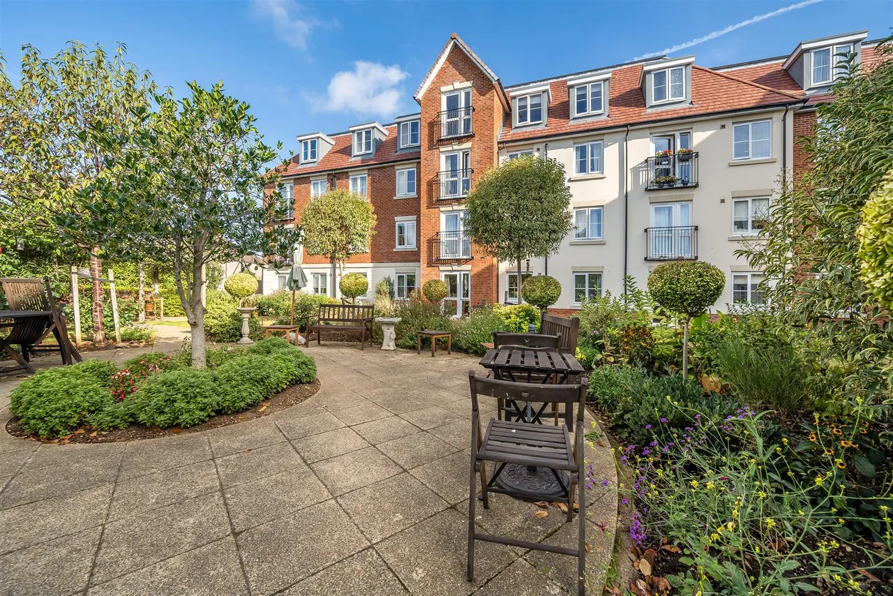 1 bed flat for sale, King Edward Avenue, Dartford, DA1