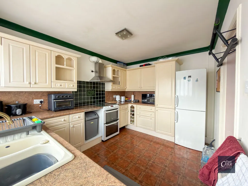 Laneside Avenue, Streetly, B74, photo 8