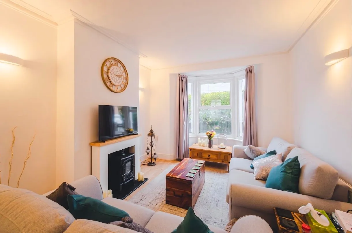 Lethbridge Road, Swindon, Wiltshire, SN1 4BY, photo 3