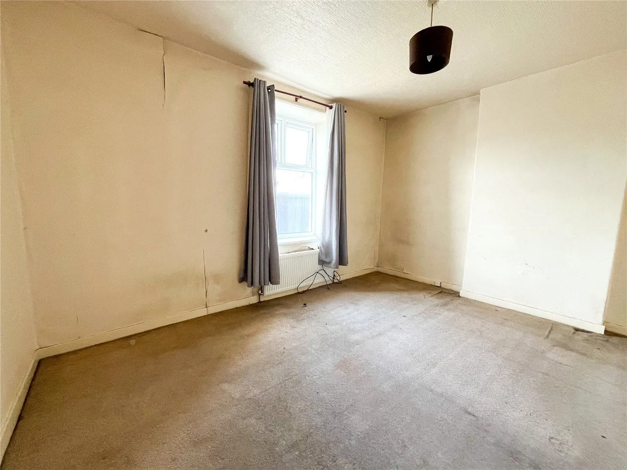 Jackson Street, Springhead, OL4, photo 5