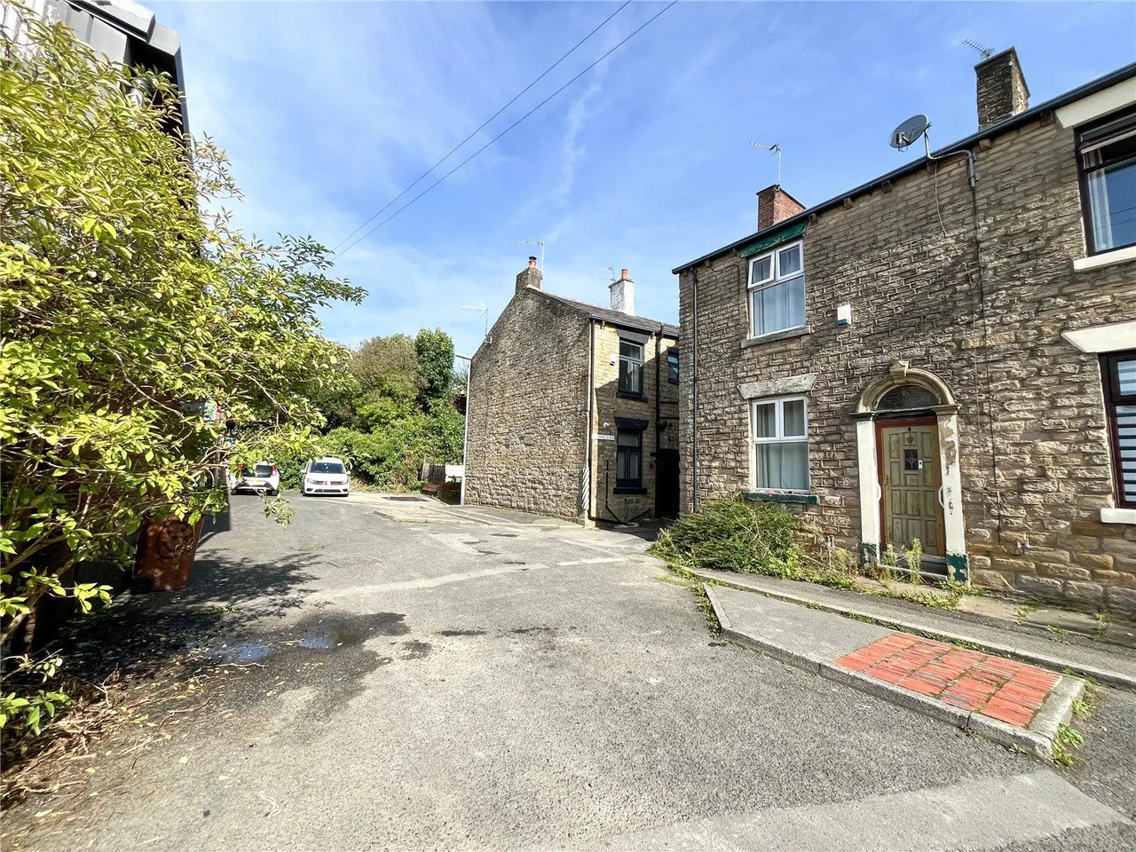 Jackson Street, Springhead, OL4, photo 7