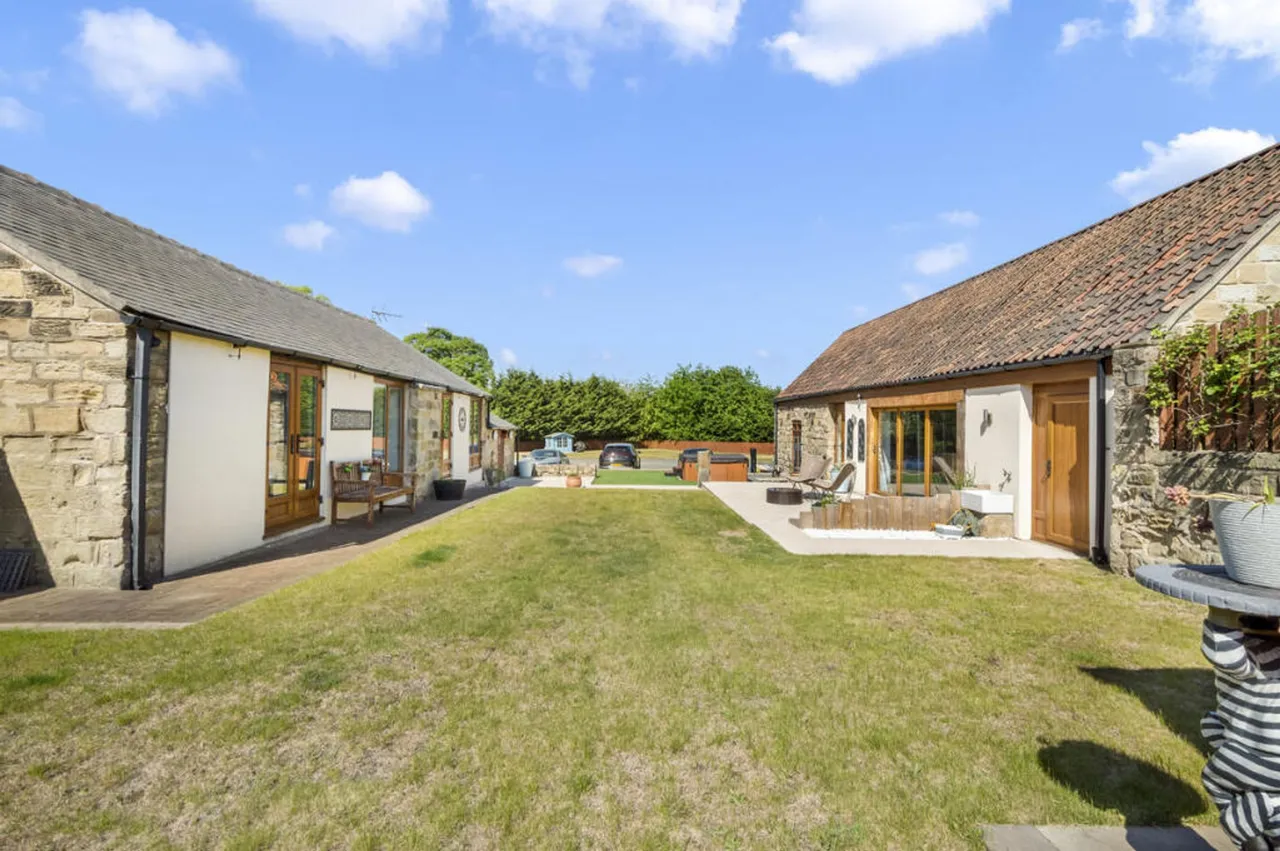 Elm Tree Court, Hooton Roberts Rotherhan, S65, photo 29