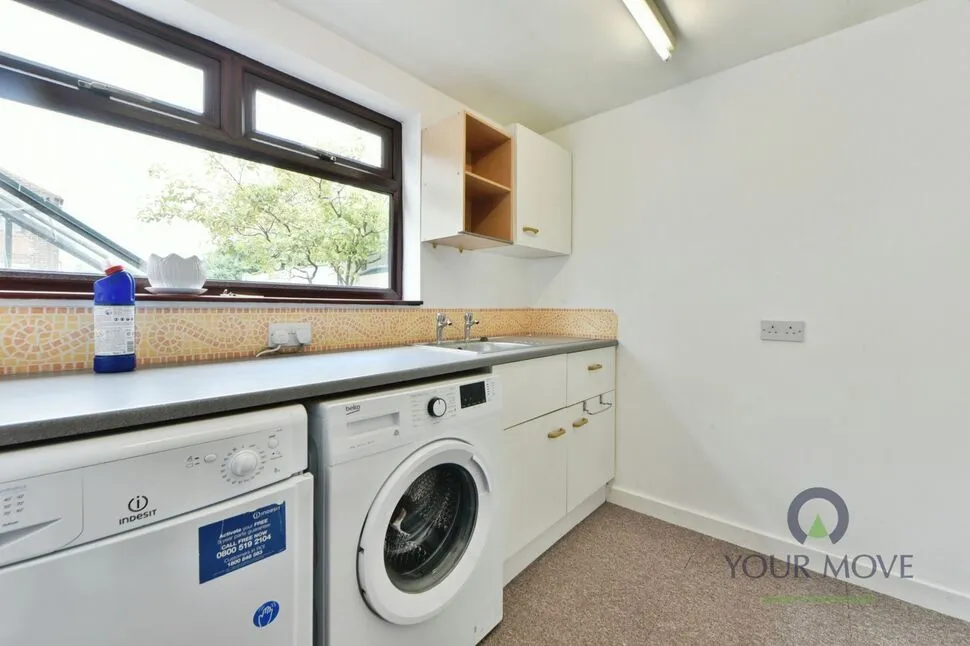 Bickerstaffe Close, Shaw, OL2, photo 4