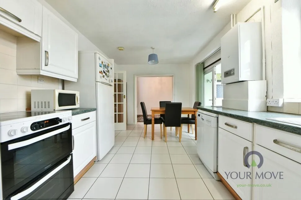 Bickerstaffe Close, Shaw, OL2, photo 3