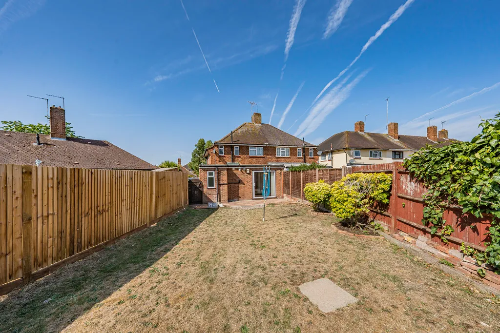 Campion Close, Hillingdon, UB8, photo 5