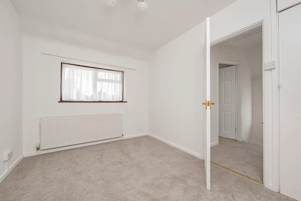 Campion Close, Hillingdon, UB8, photo 34