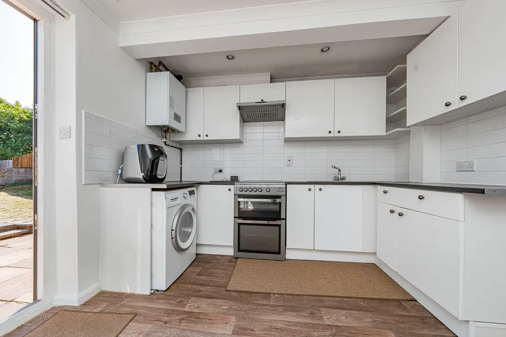 Campion Close, Hillingdon, UB8, photo 13