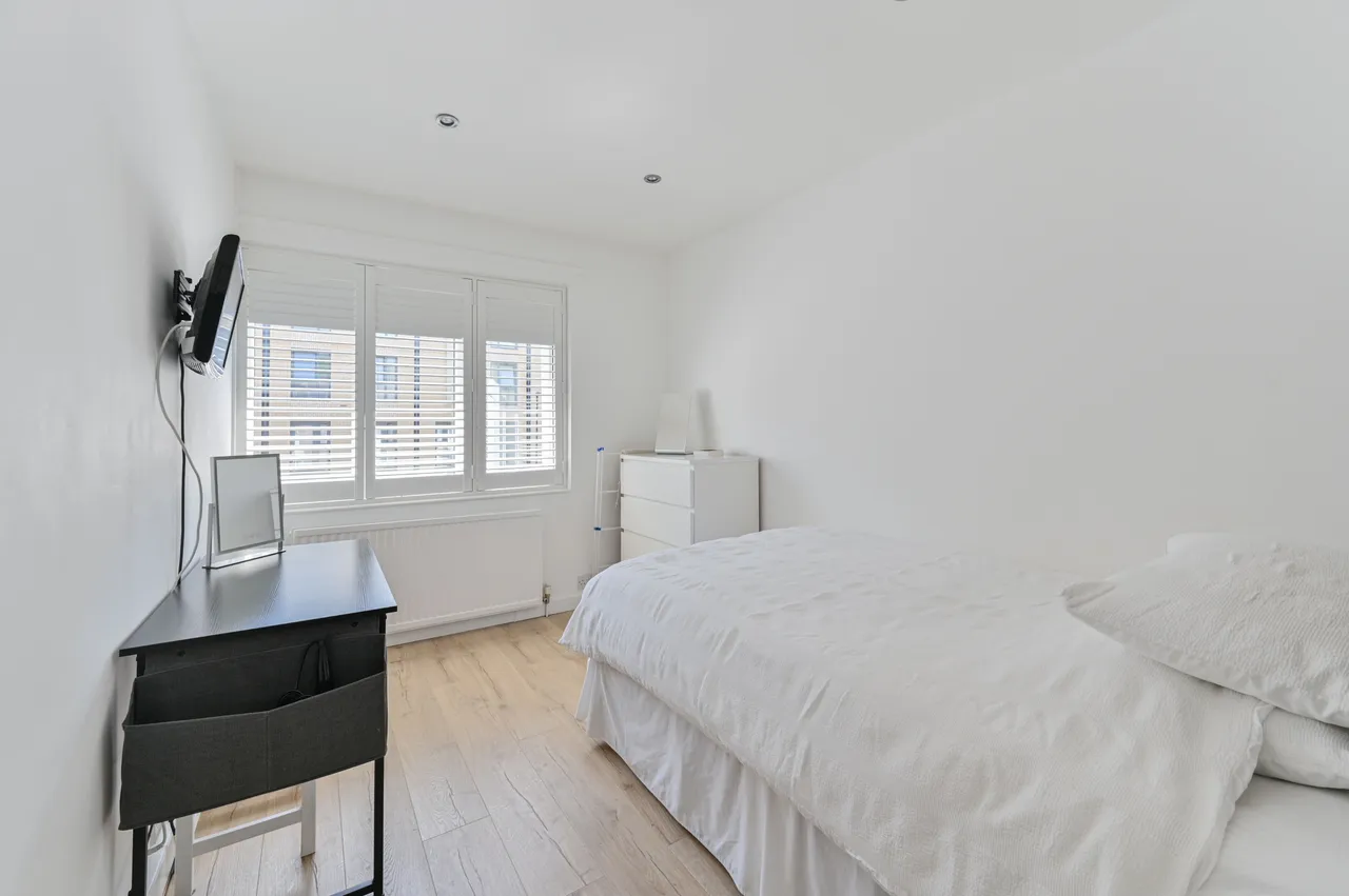 31 Clarence Crescent, London, photo 12