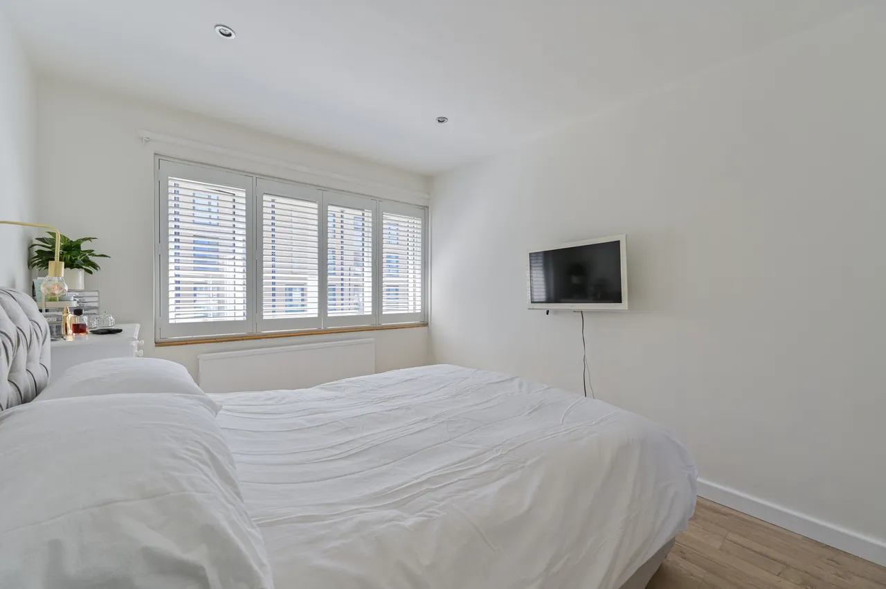 31 Clarence Crescent, London, photo 9