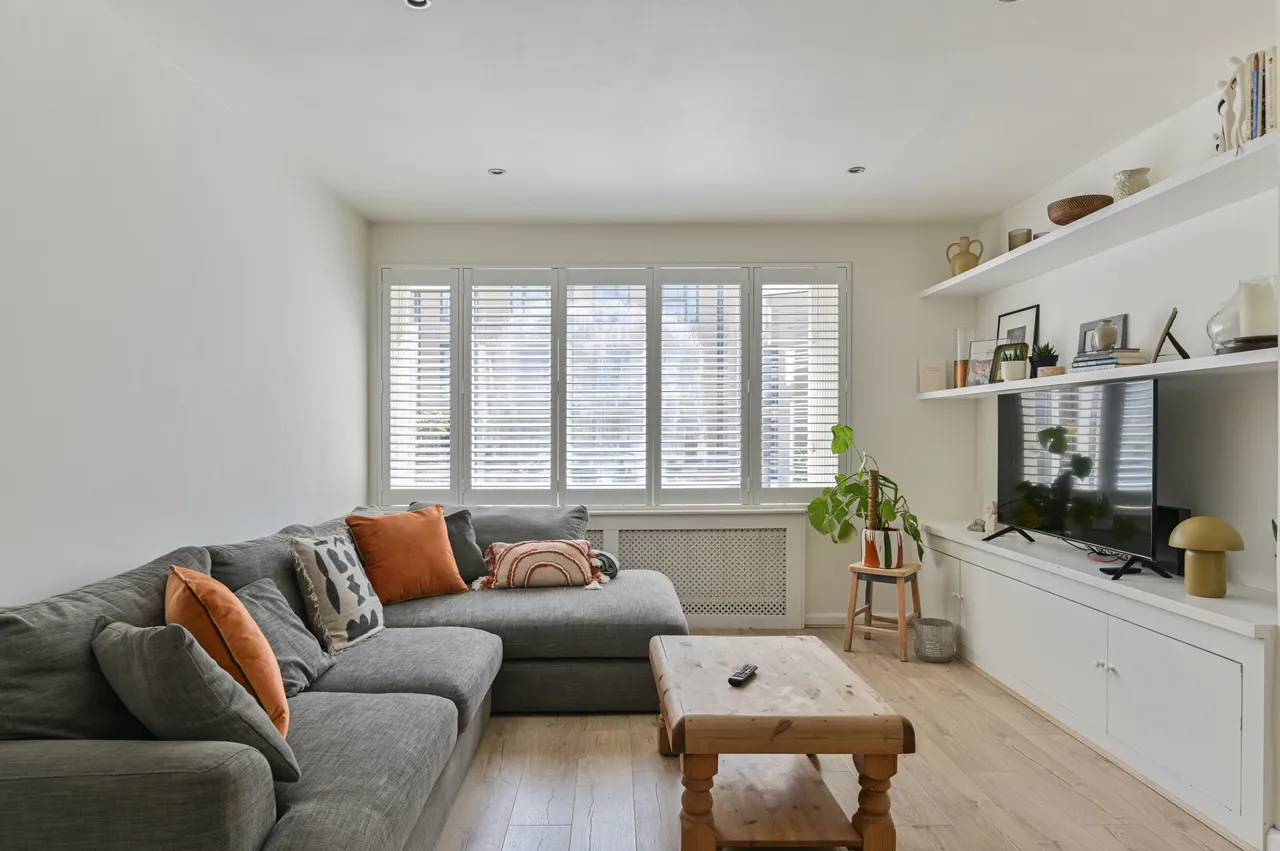 31 Clarence Crescent, London, photo 4